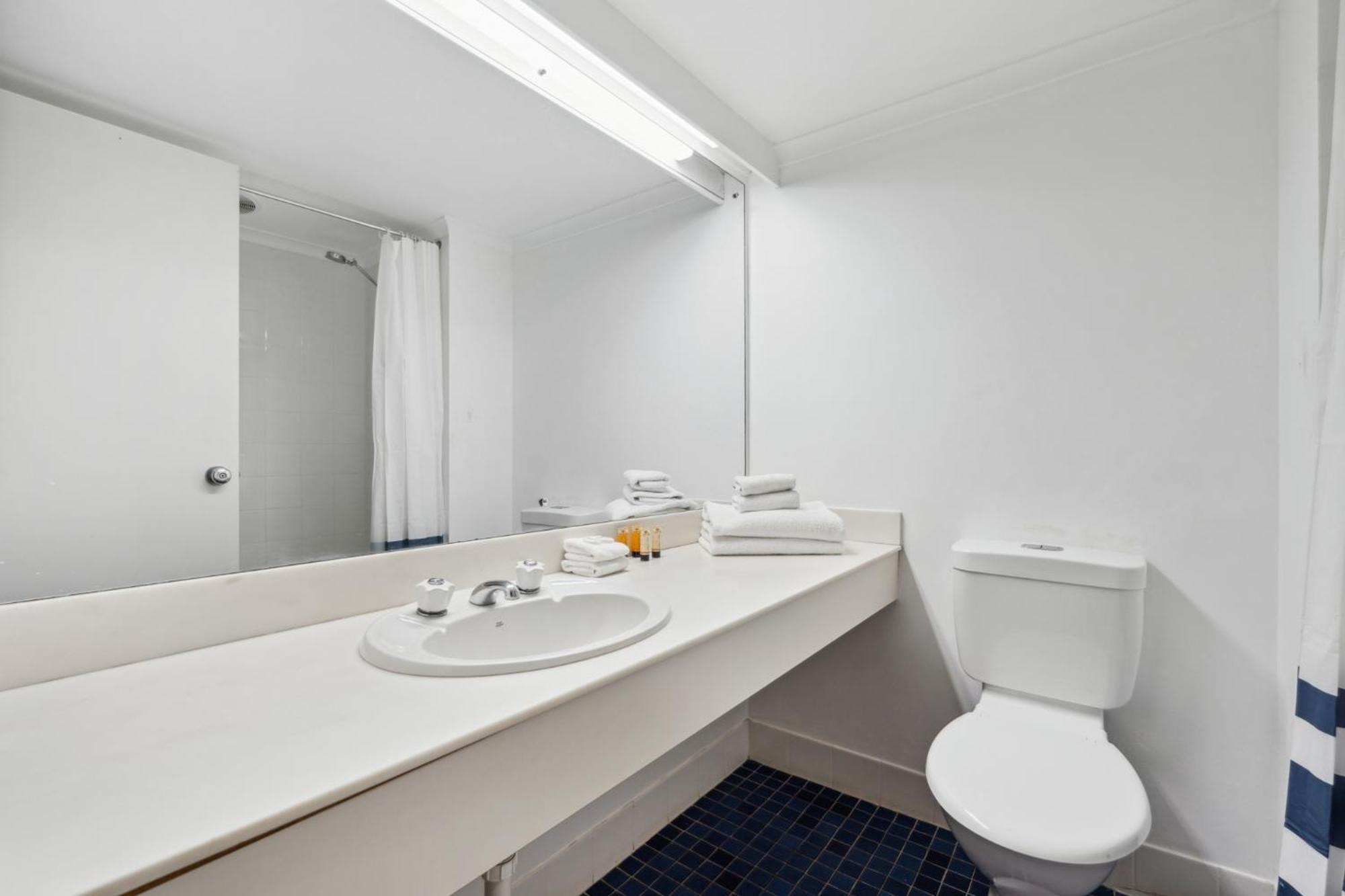 Econo Lodge Dockside Glenelg 애들레이드 외부 사진