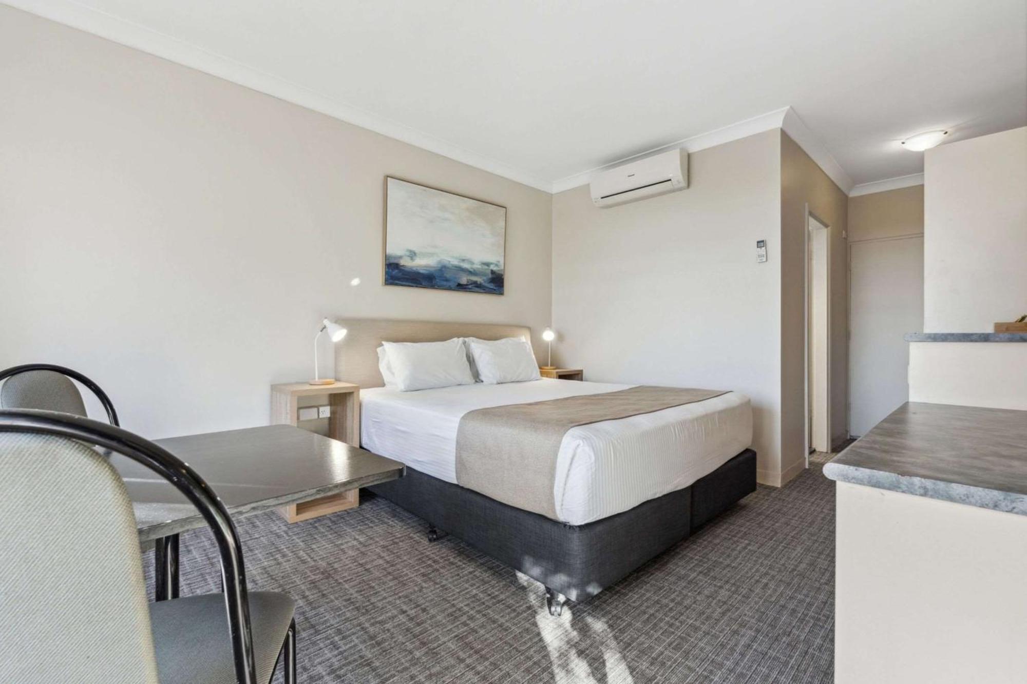 Econo Lodge Dockside Glenelg 애들레이드 외부 사진