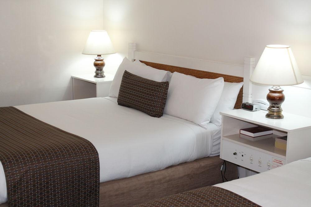 Econo Lodge Dockside Glenelg 애들레이드 외부 사진