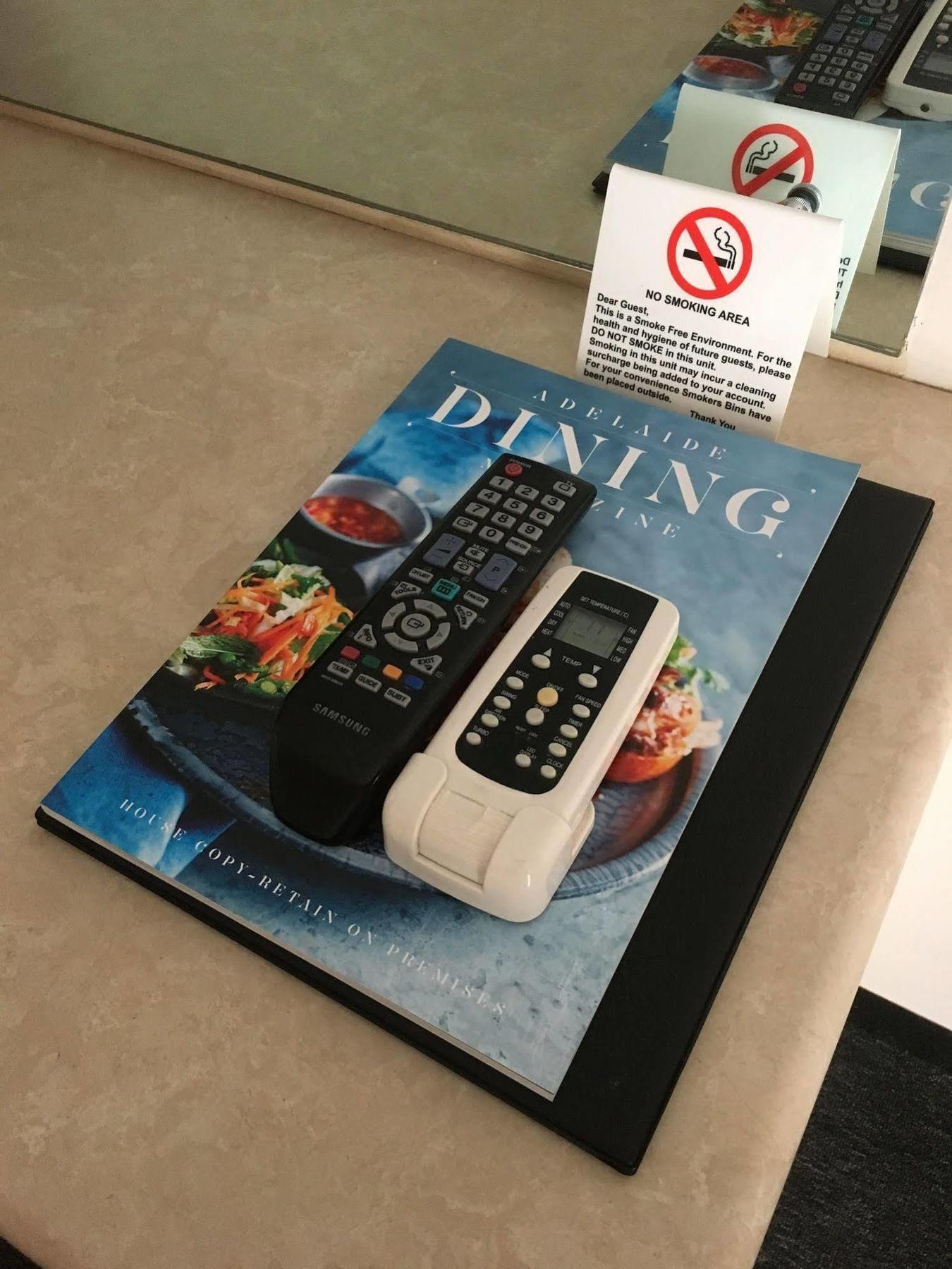 Econo Lodge Dockside Glenelg 애들레이드 외부 사진